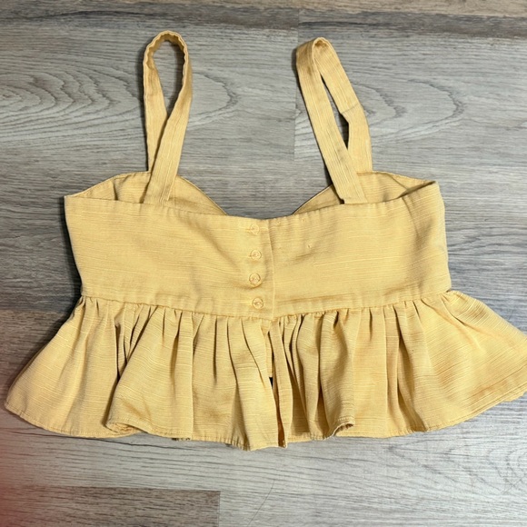 Golden Ruffle Crop Top - Picture 5 of 9